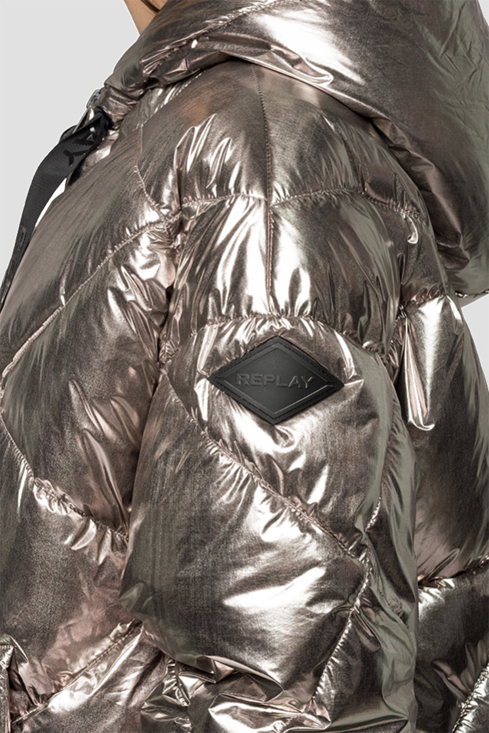 LAMINATED PADDED JACKET