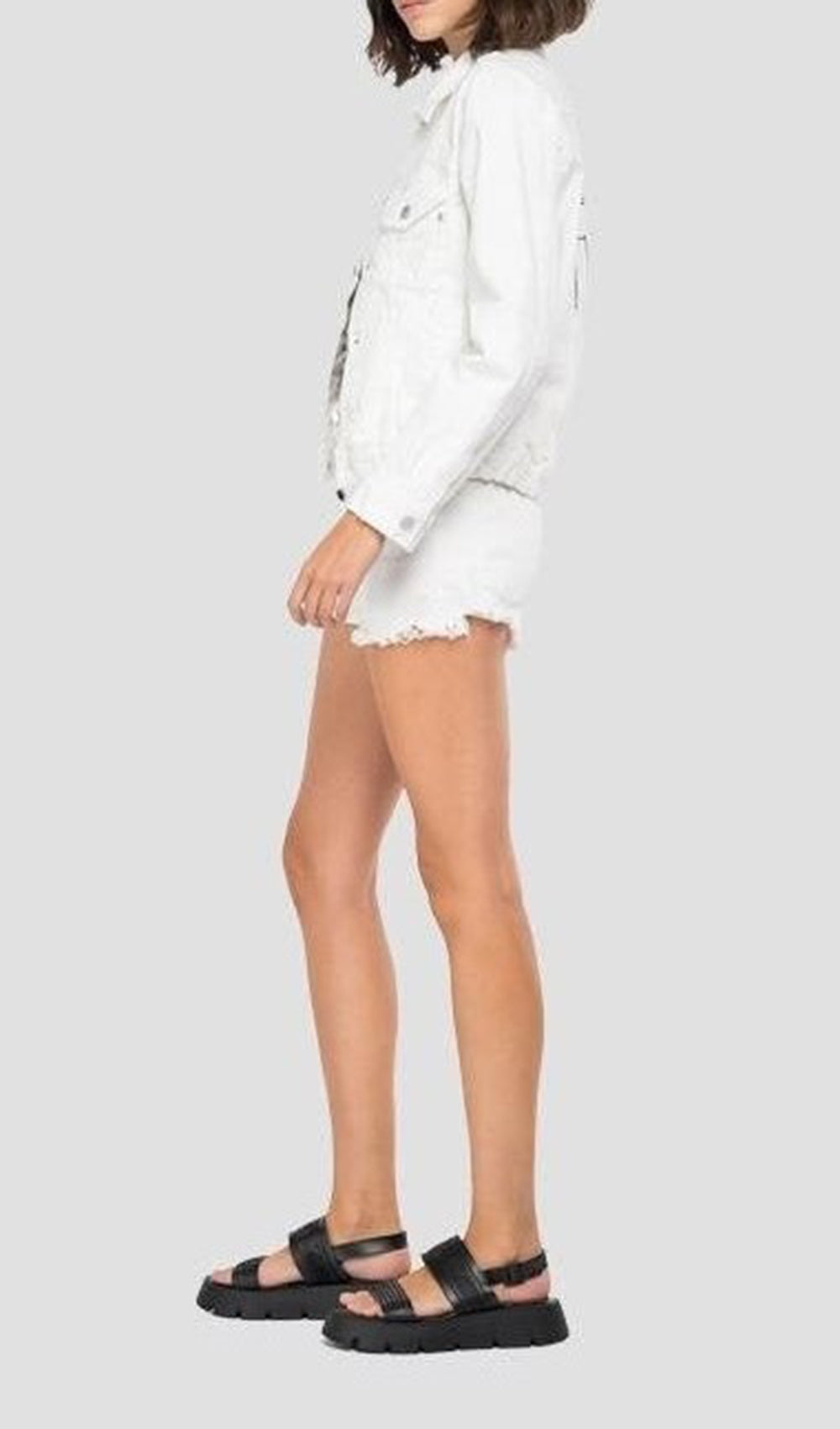 DENIM CROP JACKET WITH EMBROIDERY