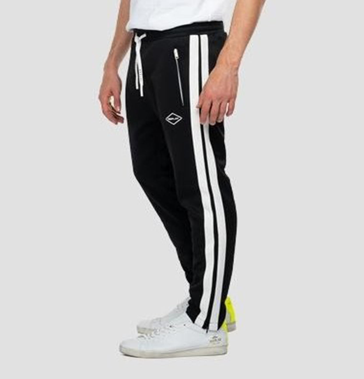 SLIM FIT JOGGER PANTS WITH POCKETS