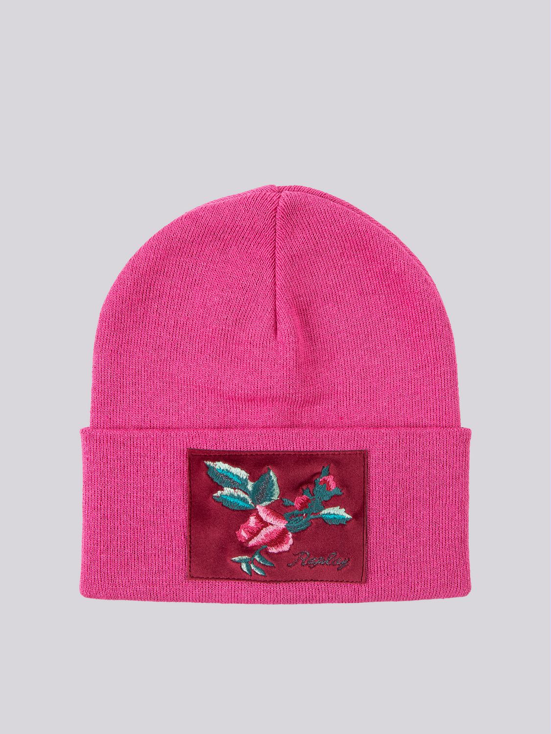 BEANIE WITH APPLIQUE