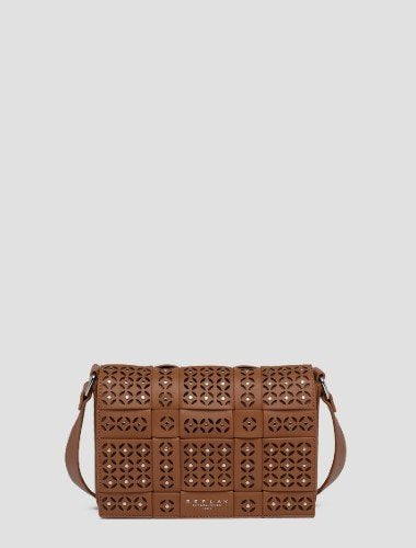 LAMINATED CROSSBODY BAG WITH WEAVED PATTERN AND STUDS