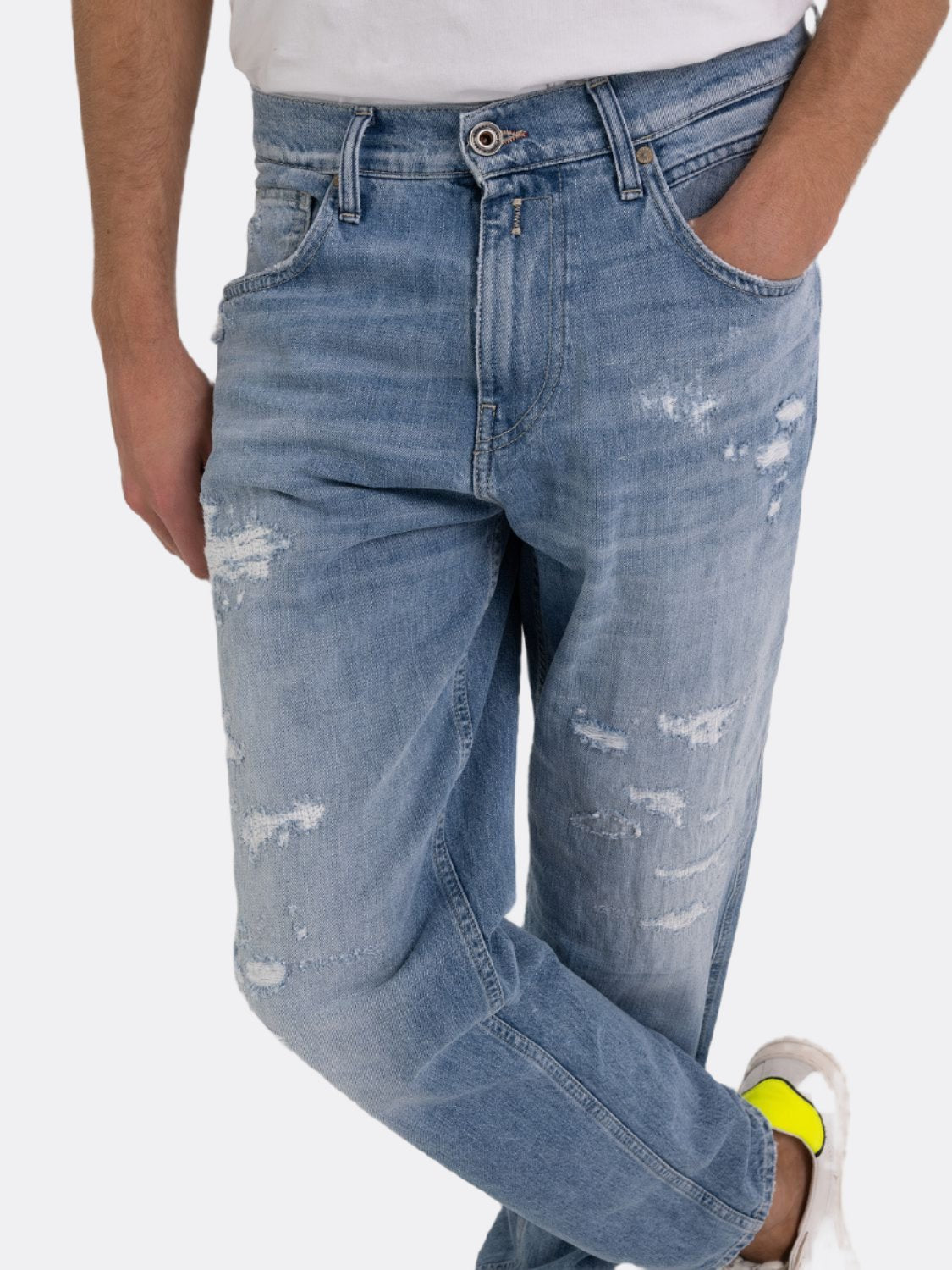 RELAXED TAPERED FIT SANDOT JEANS