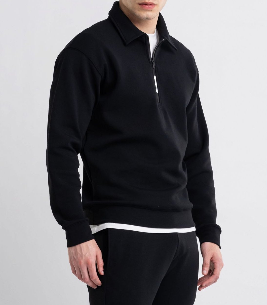 HALF ZIPPER SWEATSHIRT
