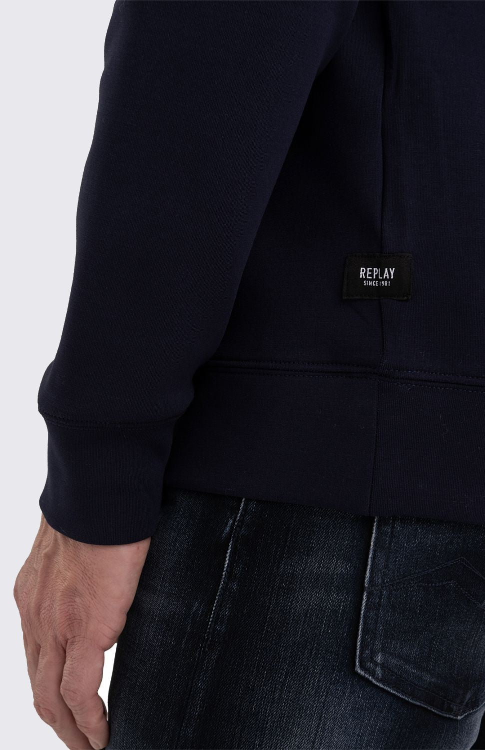 HALF ZIPPER SWEATSHIRT